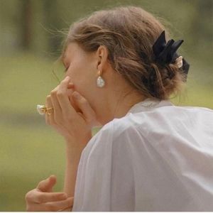 Meet your Posher, Mildred